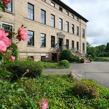 Gutshaus Redewisch Hotel & Restaurant Boltenhagen  Esterno foto