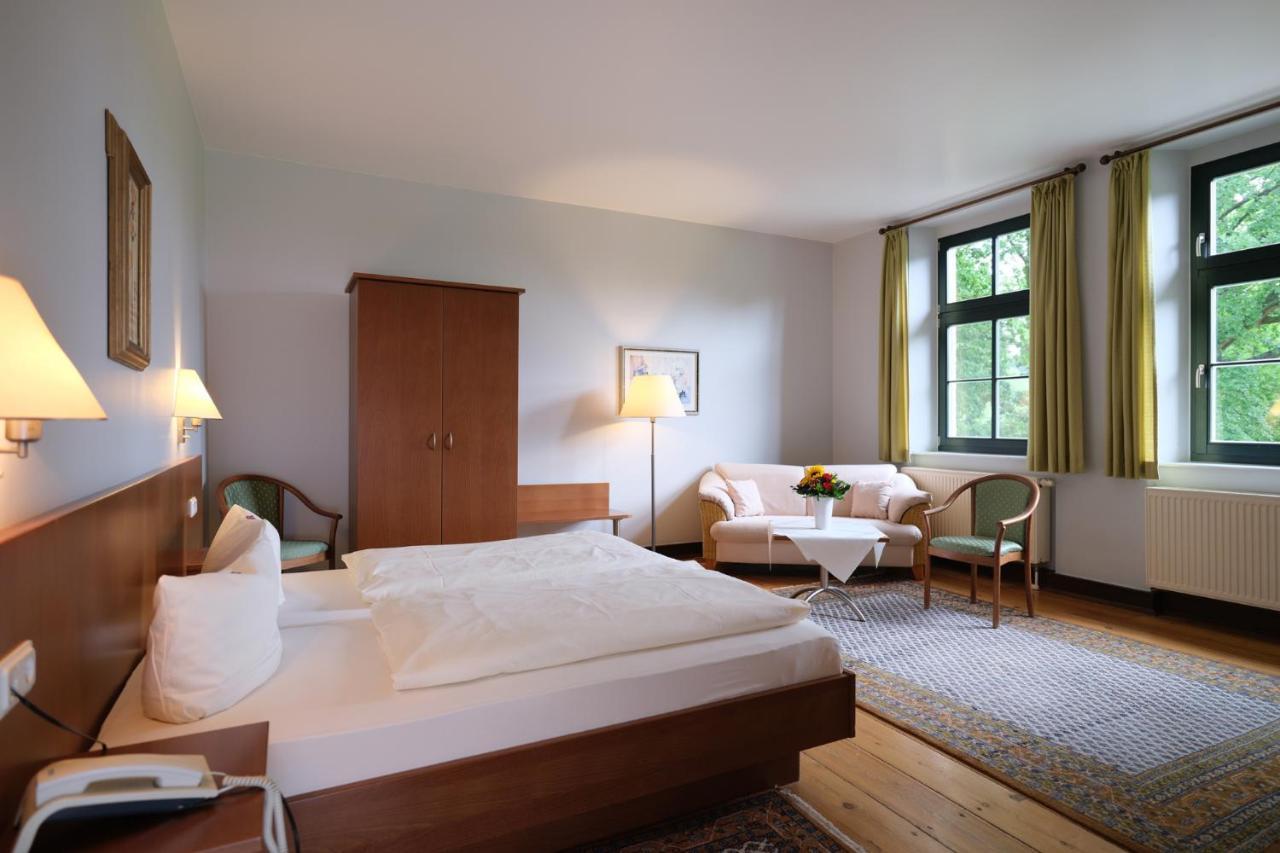 Gutshaus Redewisch Hotel & Restaurant Boltenhagen  Esterno foto