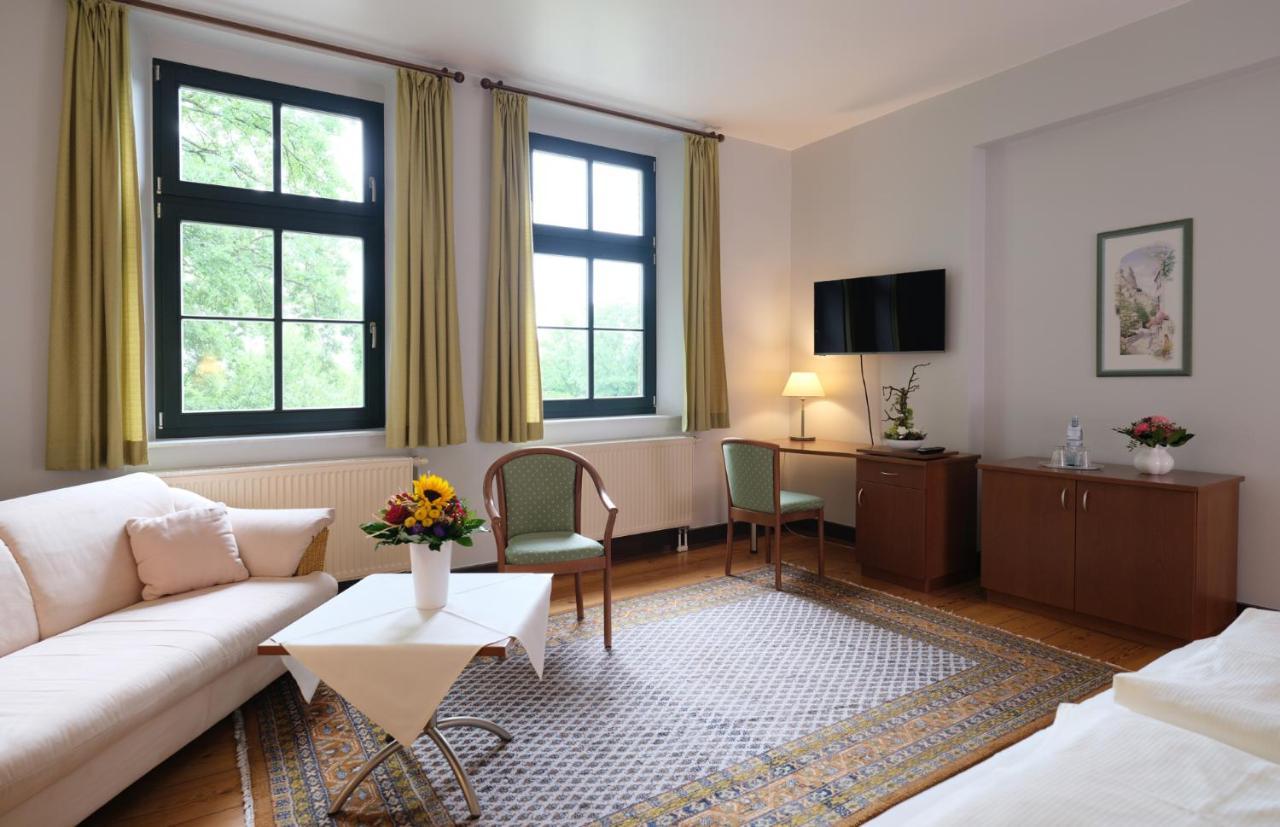Gutshaus Redewisch Hotel & Restaurant Boltenhagen  Esterno foto
