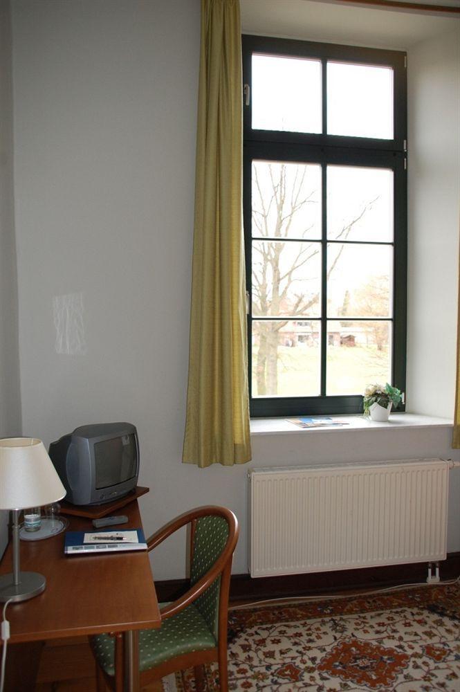 Gutshaus Redewisch Hotel & Restaurant Boltenhagen  Esterno foto
