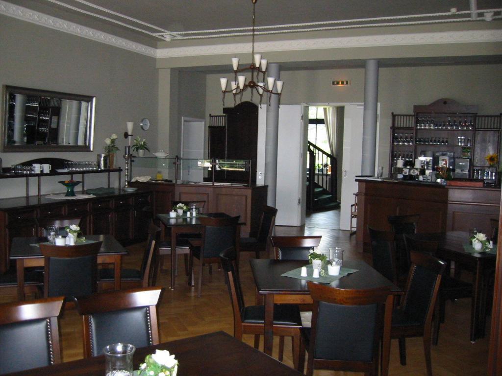 Gutshaus Redewisch Hotel & Restaurant Boltenhagen  Esterno foto